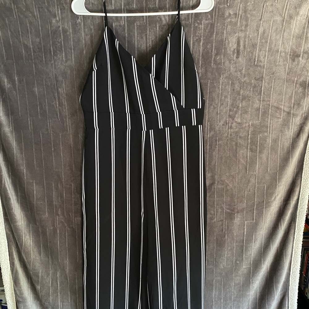 Black with White Lines Straps Jump Suit
